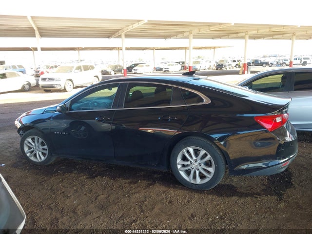 1G1ZD5ST5JF229913 Chevrolet MALIBU LT