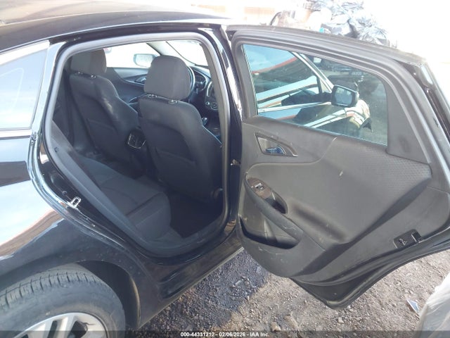 1G1ZD5ST5JF229913 Chevrolet MALIBU LT