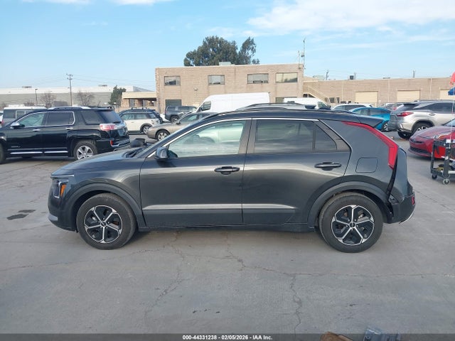KNDCR3LE5P5082462 KIA NIRO EX