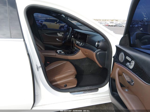 2017 MERCEDES-BENZ E 300 WDDZF4JB8HA094539 Photo 4