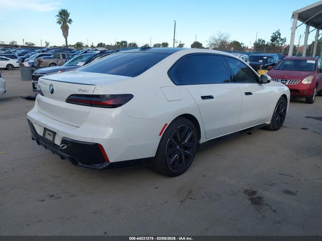 WBA23EH03RCP89920 BMW 740I