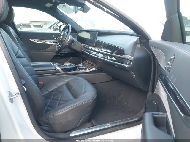 WBA23EH03RCP89920 BMW 740I