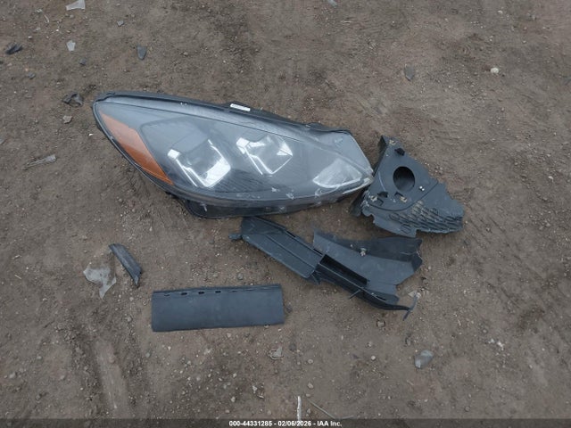 1FMCU0BZ3MUA39172 Ford Escape Se Hybrid