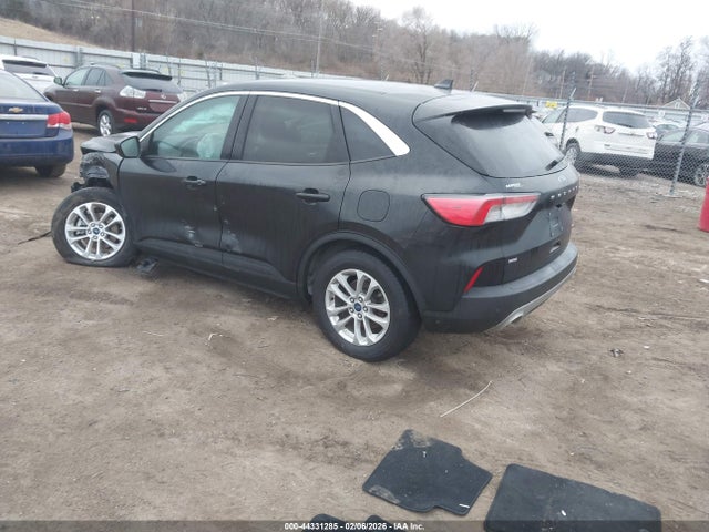 1FMCU0BZ3MUA39172 Ford Escape Se Hybrid