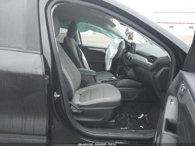 1FMCU0BZ3MUA39172 Ford Escape Se Hybrid