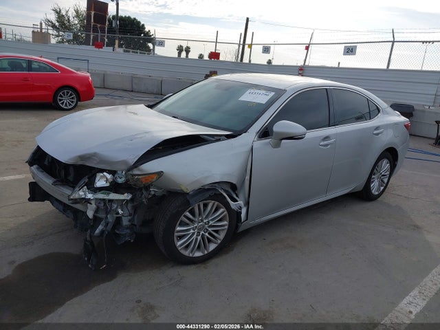 JTHBK1GG4E2136573 Lexus ES 350