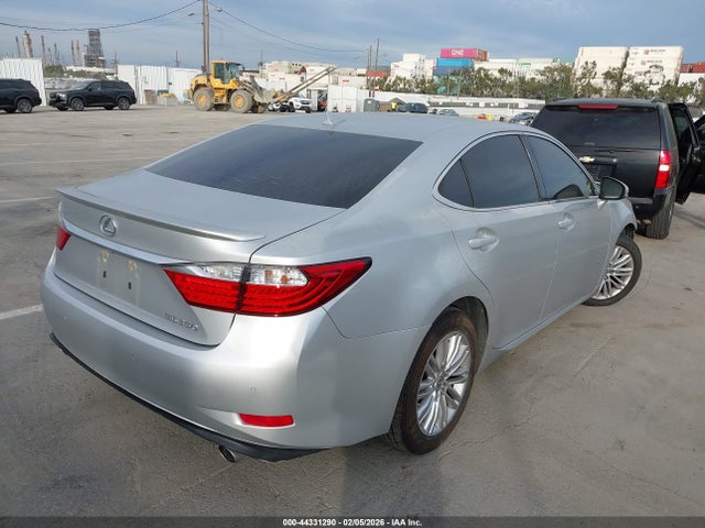 JTHBK1GG4E2136573 Lexus ES 350