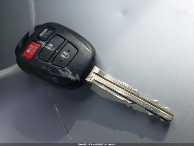 4T1BF1FK5HU786416 Toyota CAMRY LE