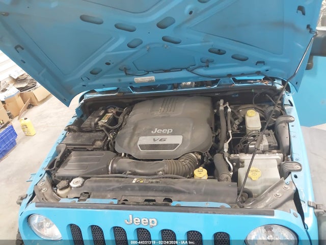 1C4BJWDG4HL624040 Jeep Wrangler Unlimited Sport 4x4