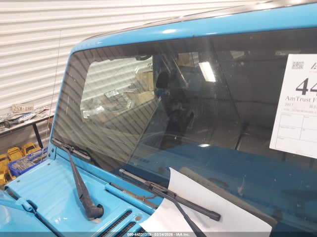 1C4BJWDG4HL624040 Jeep Wrangler Unlimited Sport 4x4
