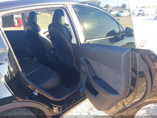 2025 TESLA MODEL Y 7SAYGDED9SA355819 Photo 7