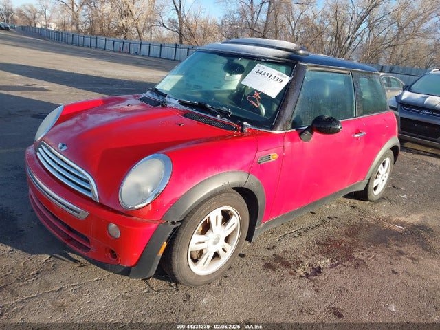 2006 MINI COOPER WMWRC33586TK16092 Photo 1