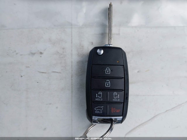 KNDMB5C10G6086642 KIA SEDONA LX