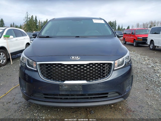 KNDMB5C10G6086642 KIA SEDONA LX