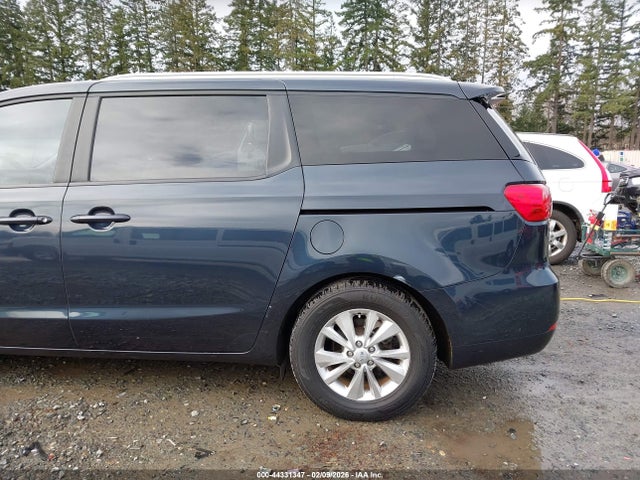 KNDMB5C10G6086642 KIA SEDONA LX