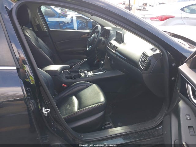 2016 Mazda Mazda3 I Grand Touring მანქანა იყიდება აუქციონზე, vin: JM1BM1X70G1318730, აუქციონის ნომერი: 44331367