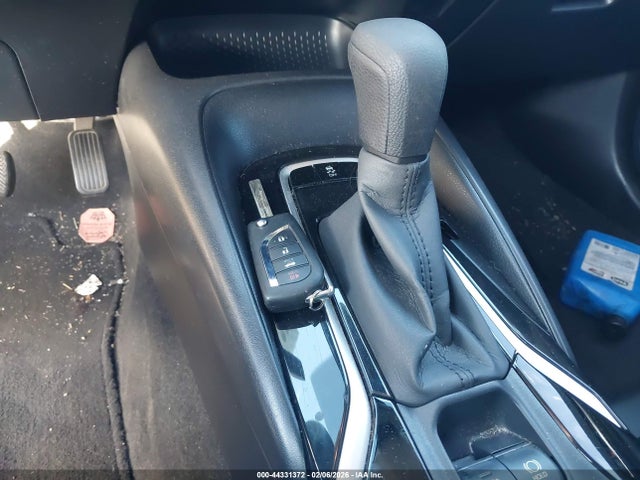 JTDEPRAE6LJ105625 Toyota COROLLA LE