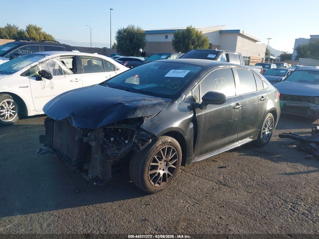 JTDEPRAE6LJ105625 Toyota COROLLA LE