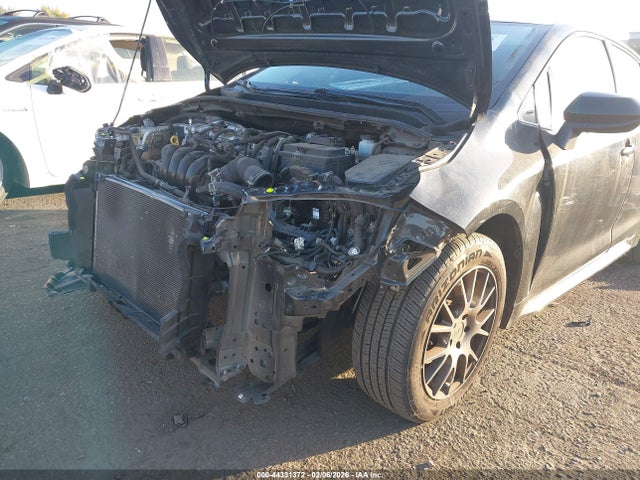 JTDEPRAE6LJ105625 Toyota COROLLA LE