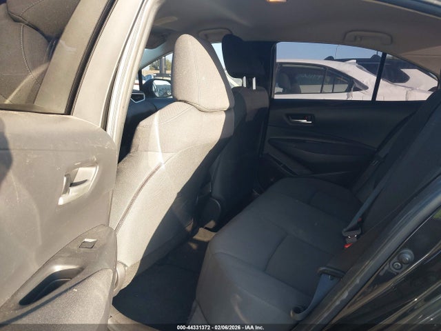 JTDEPRAE6LJ105625 Toyota COROLLA LE