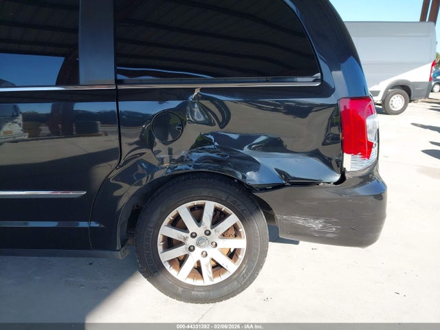 44331392 :رقم المزاد ، 2C4RC1BGXGR299866 vin ، 2016 Chrysler Town & Country Touring مزاد بيع