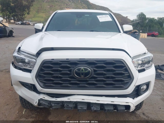 3TMCZ5AN4MM429820 Toyota Tacoma Trd Off-road