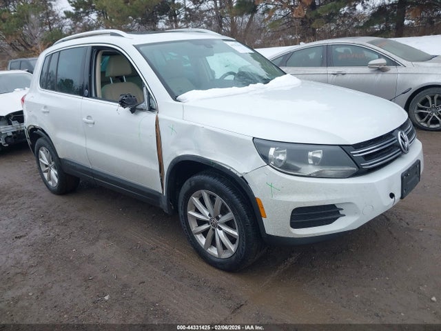 2017 Volkswagen Tiguan 2.0t Wolfsburg Edition მანქანა იყიდება აუქციონზე, vin: WVGSV7AX9HW510799, აუქციონის ნომერი: 44331425