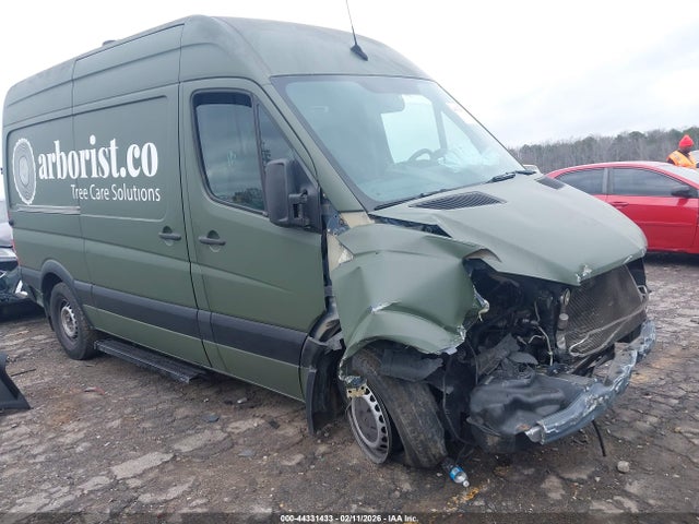 44331433 :رقم المزاد ، WD3PE7CD4JP625074 vin ، 2018 Mercedes-benz Sprinter 2500 Standard Roof V6 مزاد بيع