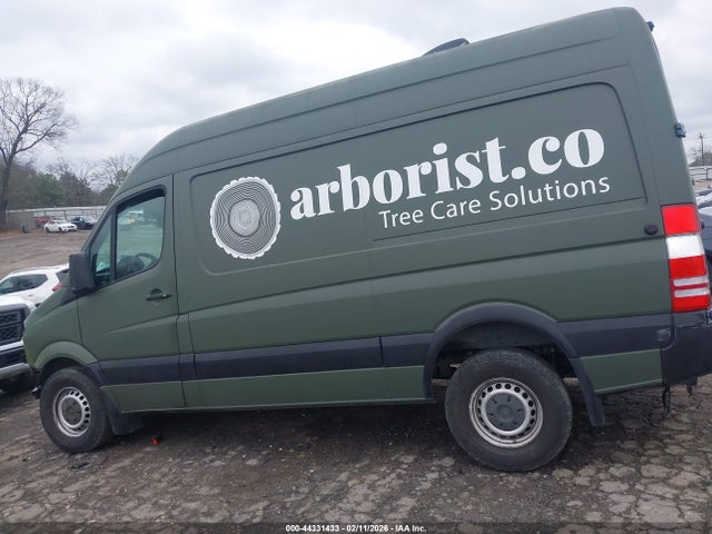 44331433 :رقم المزاد ، WD3PE7CD4JP625074 vin ، 2018 Mercedes-benz Sprinter 2500 Standard Roof V6 مزاد بيع