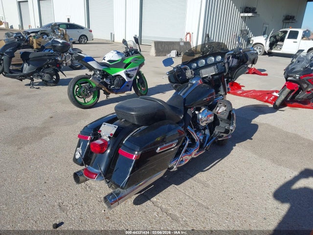 2015 HARLEY-DAVIDSON FLHTKL 1HD1KKL1XFB656412 Photo 3