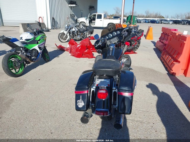 2015 HARLEY-DAVIDSON FLHTKL 1HD1KKL1XFB656412 Photo 5