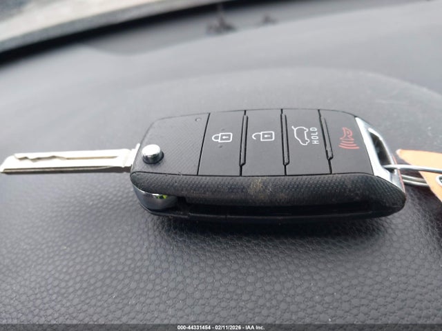 KNDJN2A27G7290370 KIA Soul