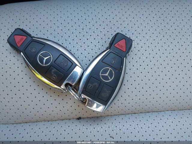 2012 MERCEDES-BENZ C 300 WDDGF8BB8CR205288 Photo 10