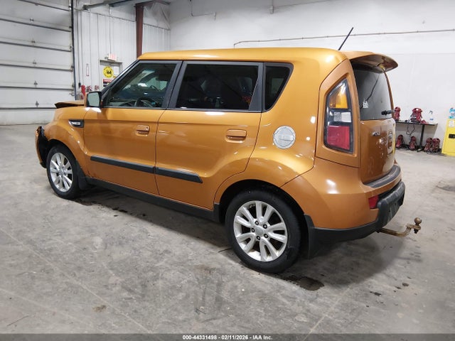 2010 KIA SOUL KNDJT2A22A7103159 Photo 2