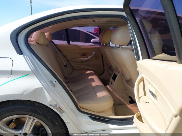 44331499 :رقم المزاد ، WBA3C1C55CF431448 vin ، 2012 Bmw 328i مزاد بيع
