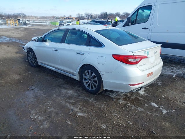 2016 HYUNDAI SONATA 5NPE34AF8GH314208 Photo 2