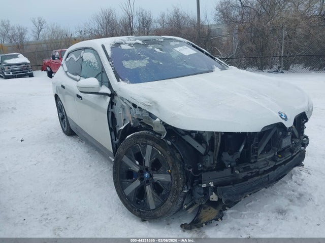 2022 BMW IX WB523CF08NCJ78412