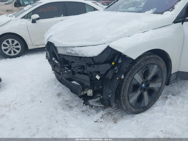 2022 BMW IX WB523CF08NCJ78412 Photo 5