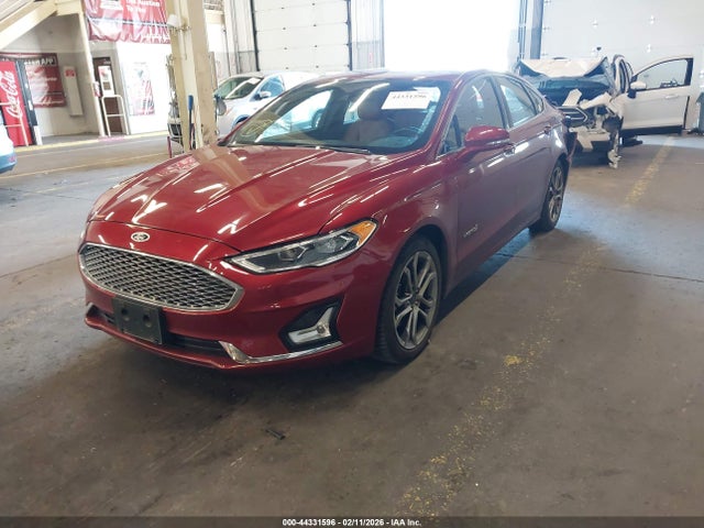 Ford Fusion Hybrid Titanium 2019 3FA6P0RU9KR252527 Image 2