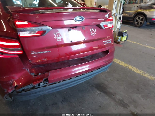 Ford Fusion Hybrid Titanium 2019 3FA6P0RU9KR252527 Image 6