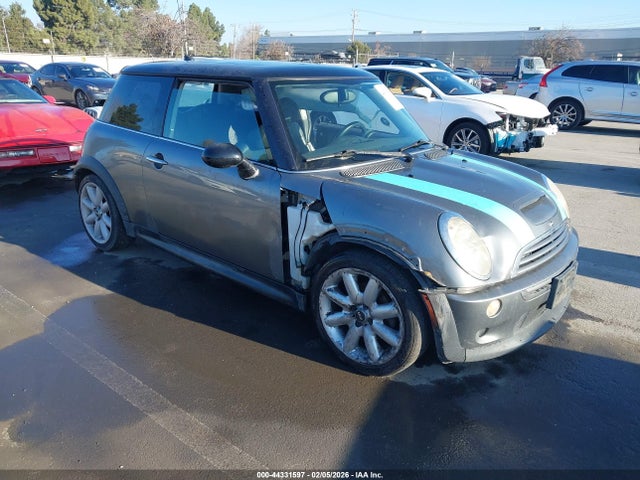 2005 MINI COOPER S WMWRE335X5TL13593