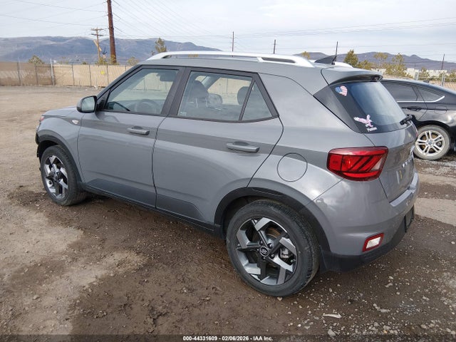 Hyundai Venue Sel 2022 KMHRC8A33NU206141 Image 3