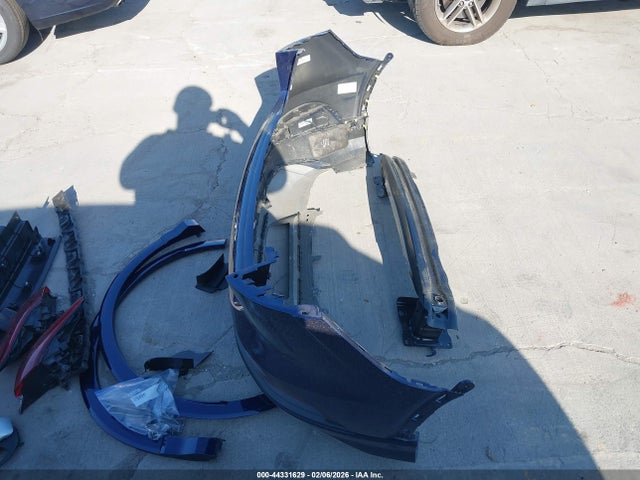 44331629 :رقم المزاد ، WA1BCBFZ2PP012003 vin ، 2023 Audi Q4 E-tron Premium Plus 40 Rwd مزاد بيع