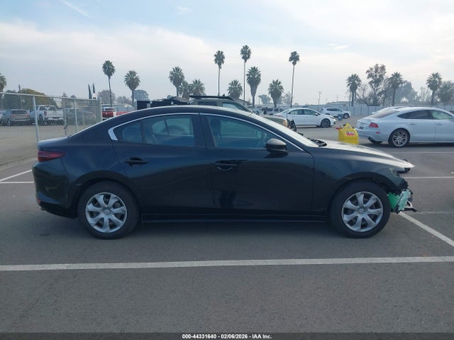 3MZBPABLXLM135440 Mazda MAZDA3