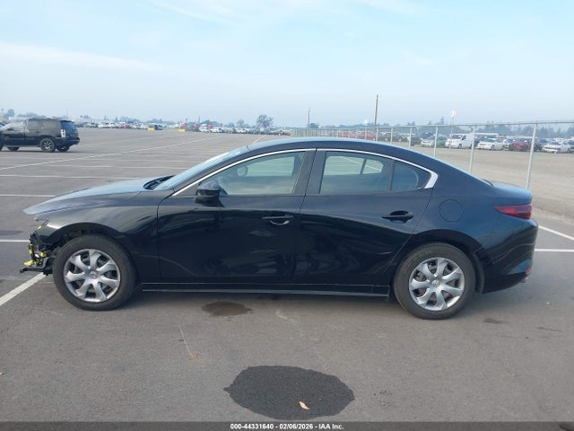 3MZBPABLXLM135440 Mazda MAZDA3