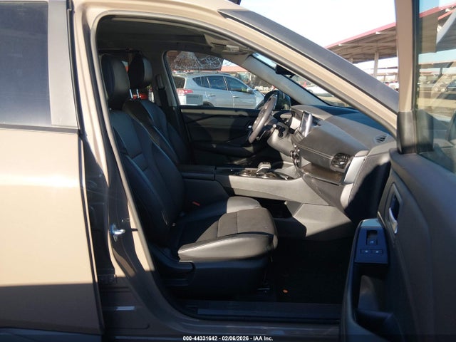 5N1BT3BA8RC729149 Nissan Rogue Sv Fwd