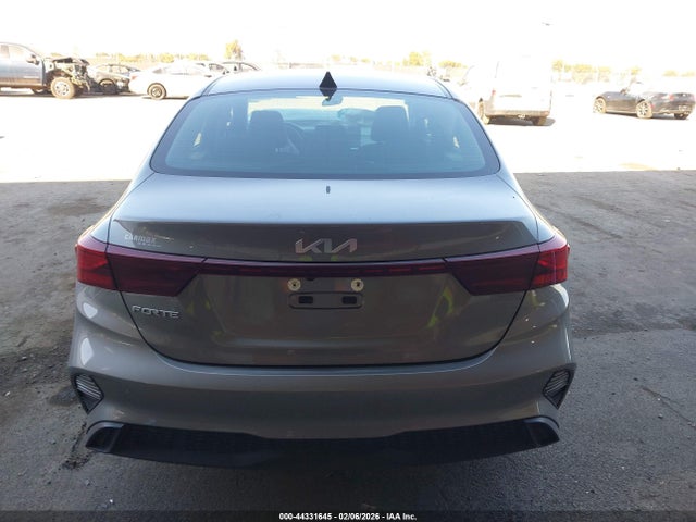 3KPF24AD1RE752338 KIA Forte Lxs