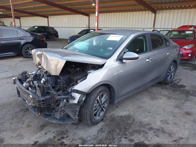 3KPF24AD1RE752338 KIA Forte Lxs