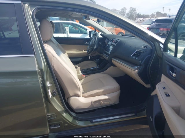4S4BSALC4G3201810 Subaru Outback 2.5i Limited
