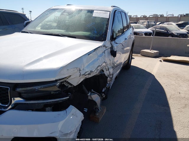 44331689 :رقم المزاد ، 1C4RJHAG8PC570688 vin ، 2023 Jeep Grand Cherokee Laredo 4x4 مزاد بيع